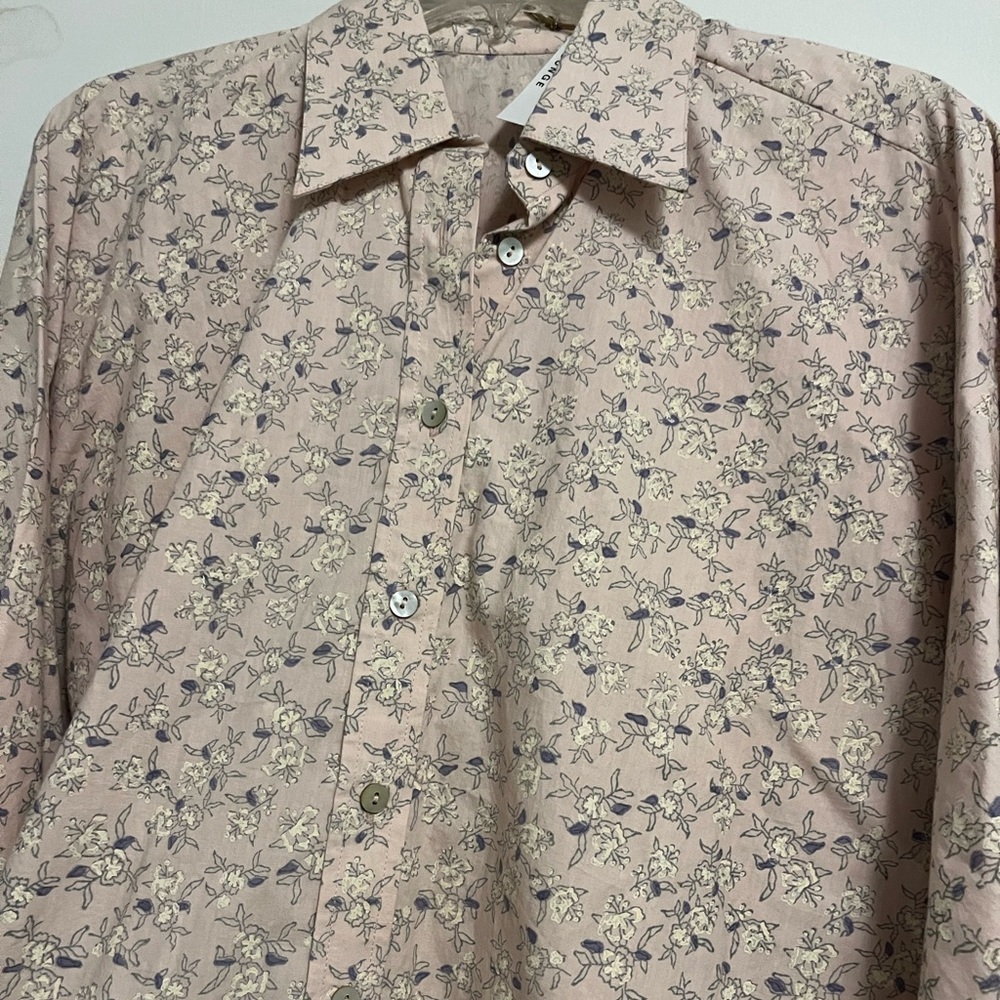 Floral Button Down 💐🌸 🌺🌼🌷